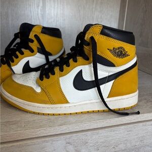 Nike Air Jordan 1 Retro High OG “Yellow Ochre” | Men’s 8